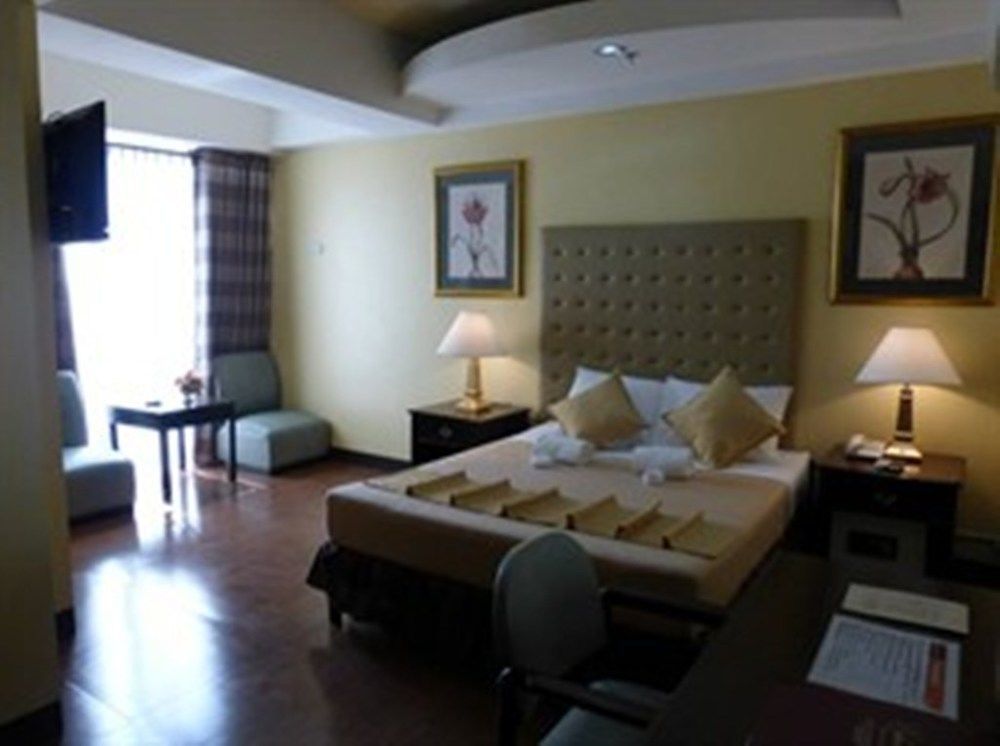 Silver Oaks Suites & Hotel Manila Ngoại thất bức ảnh