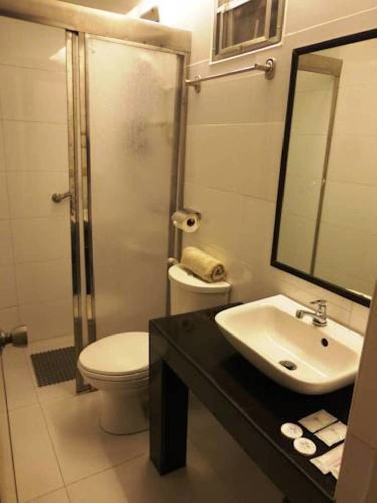 Silver Oaks Suites & Hotel Manila Ngoại thất bức ảnh