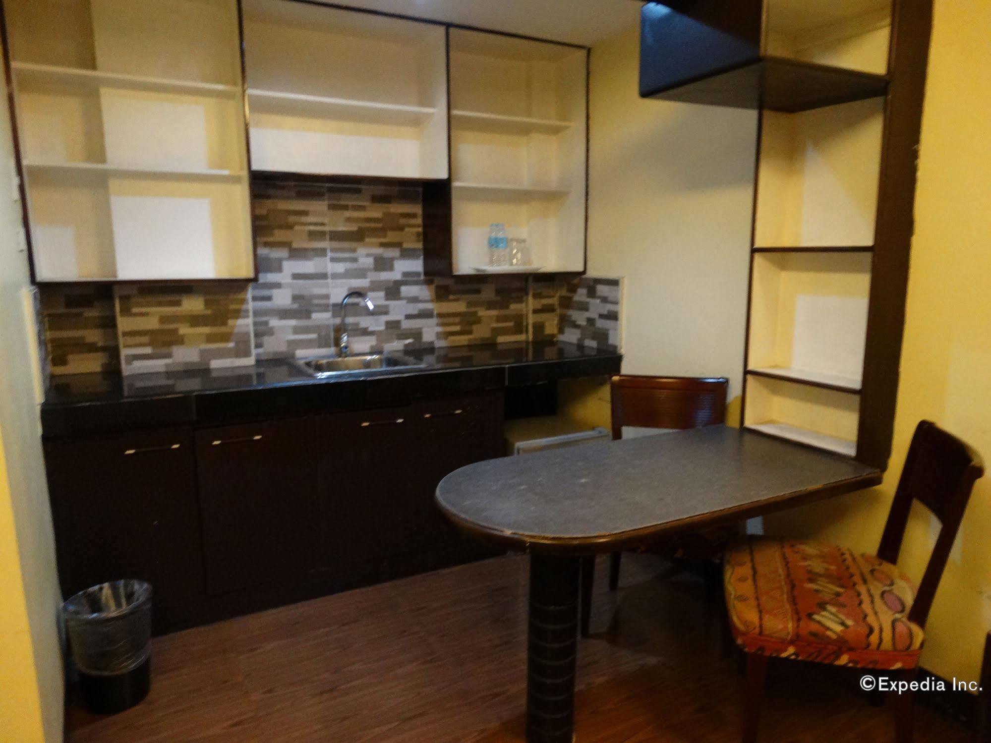 Silver Oaks Suites & Hotel Manila Ngoại thất bức ảnh