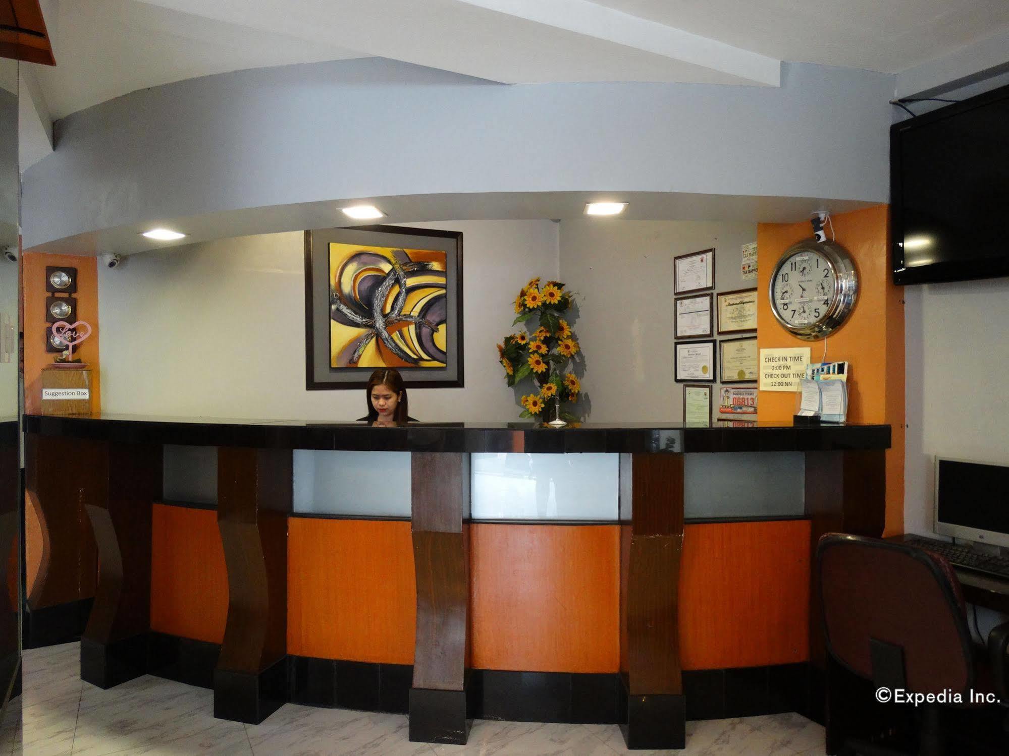 Silver Oaks Suites & Hotel Manila Ngoại thất bức ảnh
