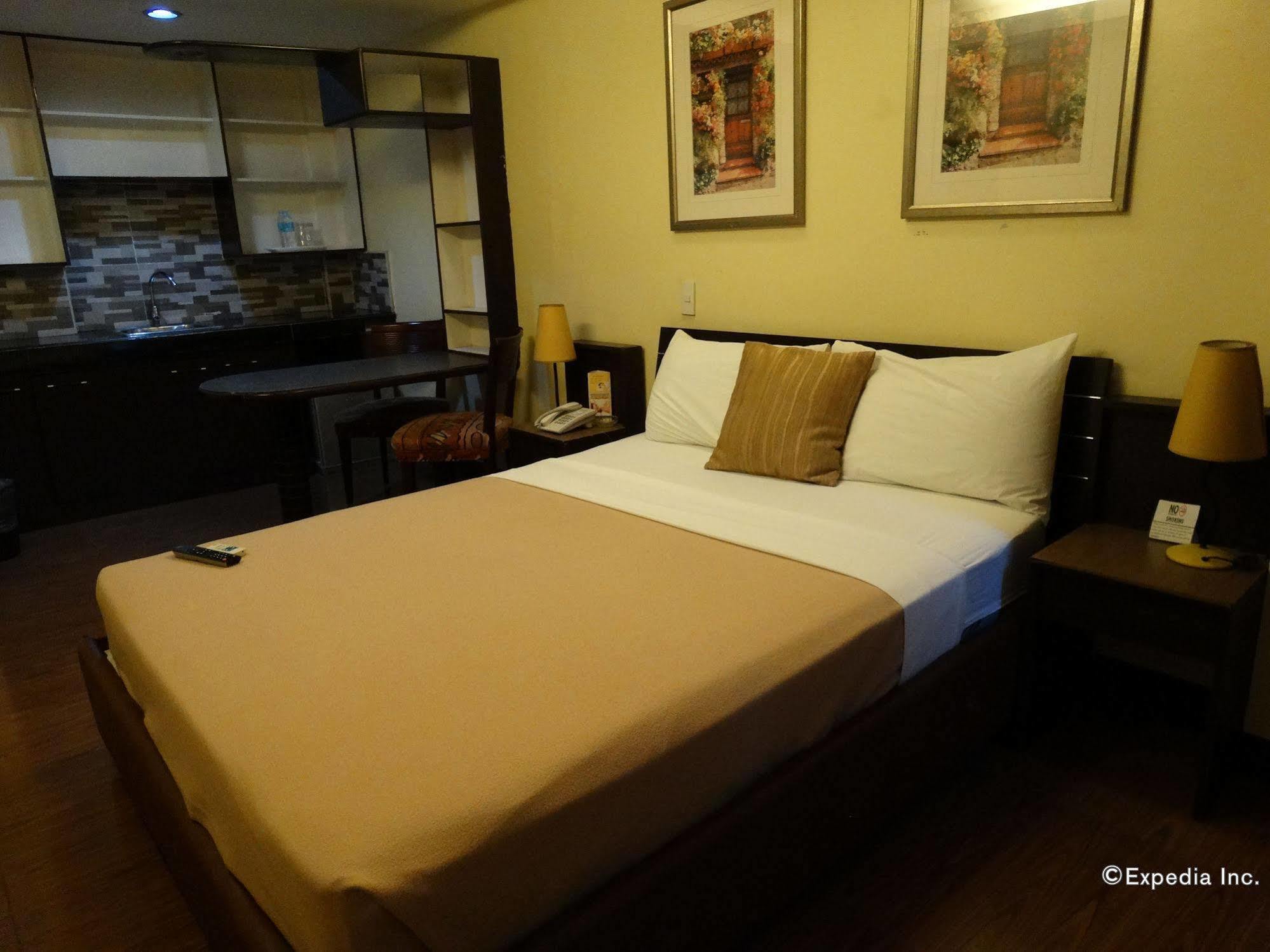 Silver Oaks Suites & Hotel Manila Ngoại thất bức ảnh