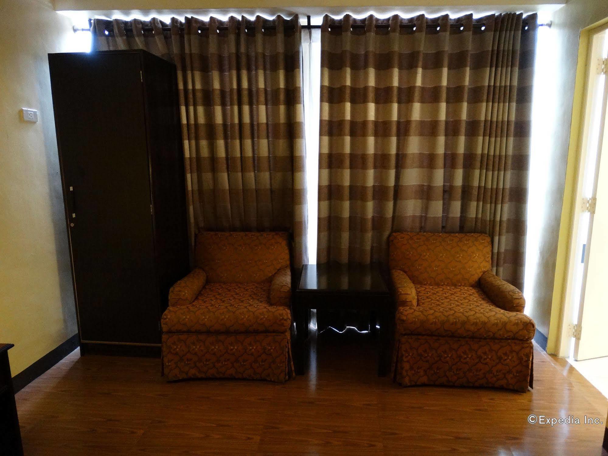 Silver Oaks Suites & Hotel Manila Ngoại thất bức ảnh